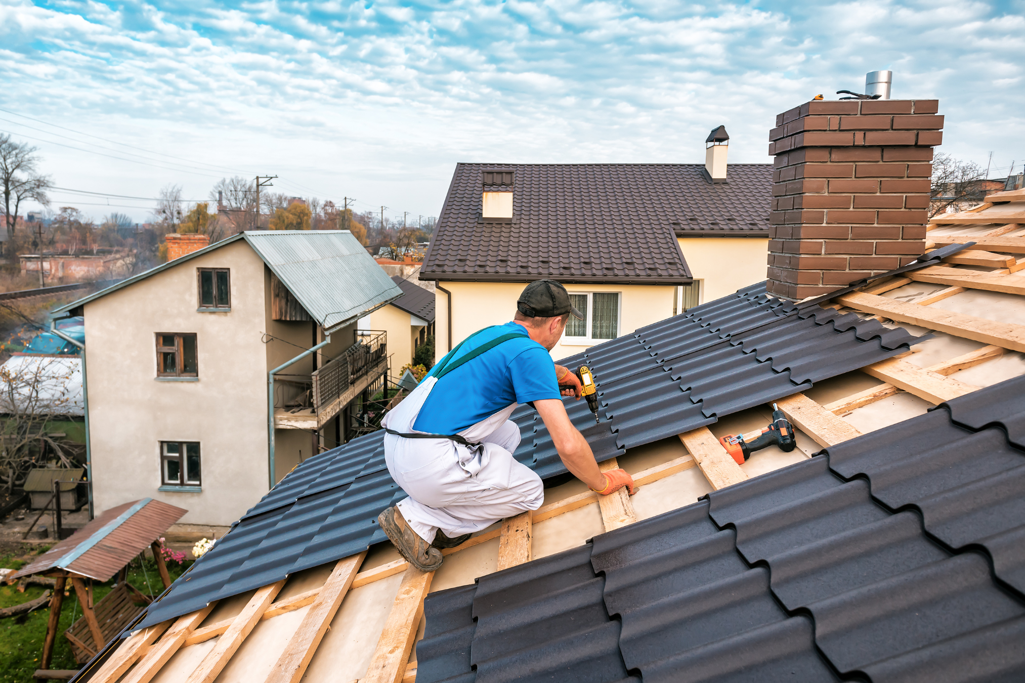 Roofer doing roofing